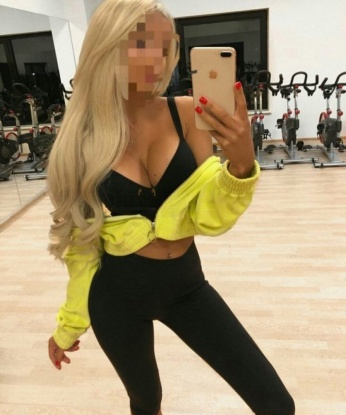 У меня много опыта и я готова удовлетворить все твои фантазии. Мои услуги включают классический секс, оральный секс, массаж и многое другое. Я гарантирую полную конфиденциальность и комфортную атмосферу. Посмотри мои фото 👀 и читай отзывы о моей работе 😍. Только здесь ты найдешь настоящее наслаждение. Давай встретимся в Москве и создадим незабываемые моменты вместе! 💋 Адея